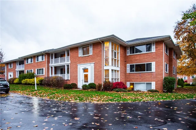 $1,850 | 2680 Highland Avenue, Unit 1, Brighton, NY 14610