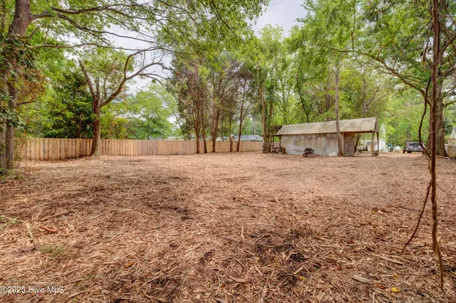 $299,900 | 121 Laurel Drive, Wilmington, NC 28401