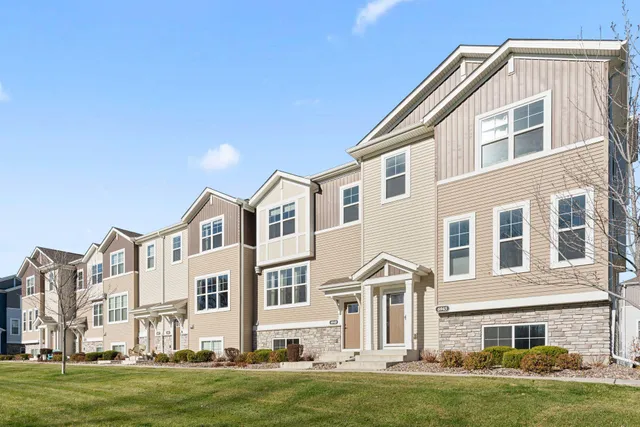 $379,000 | 6949 Huckleberry Drive, Minnetrista, MN 55331