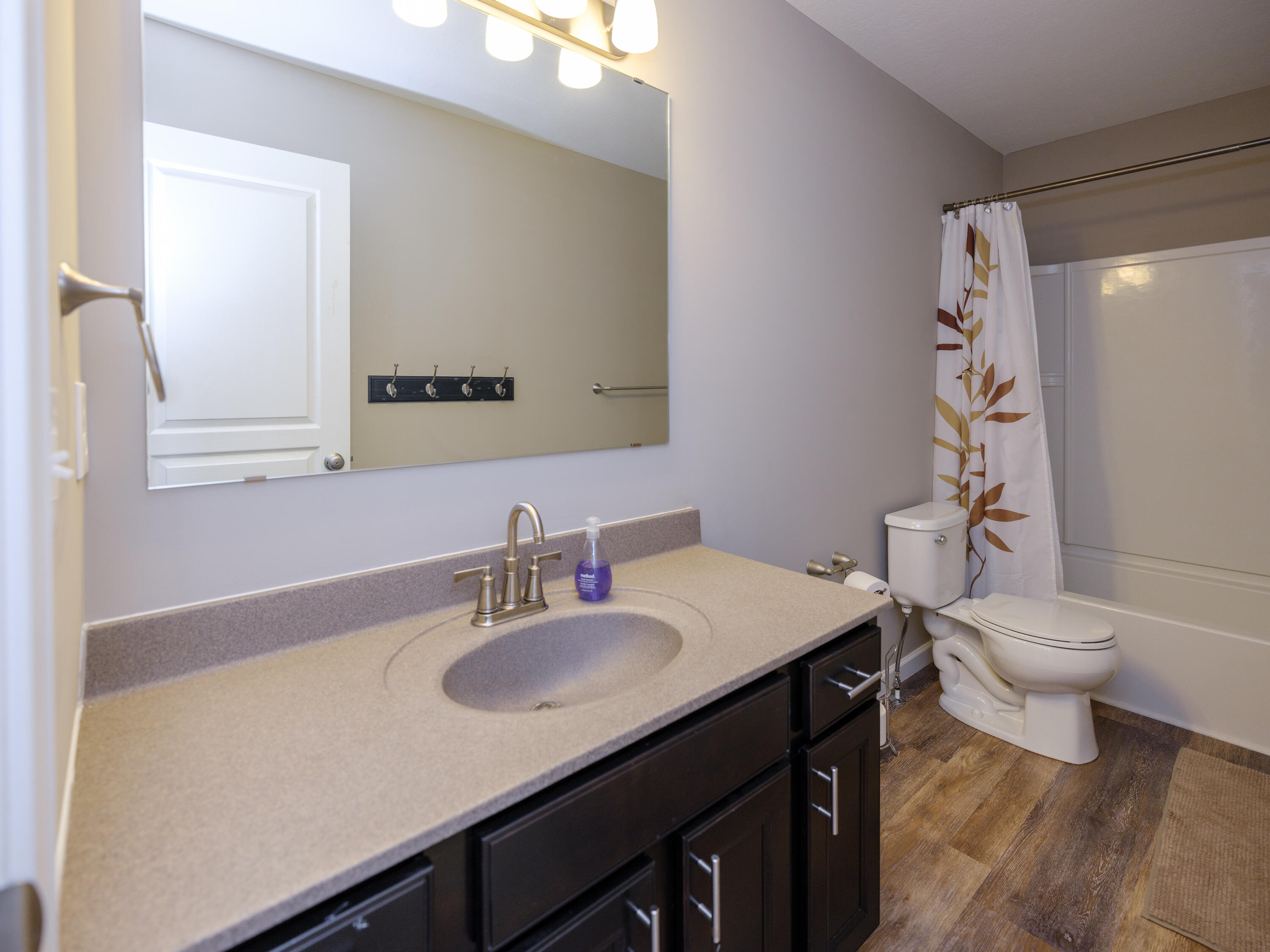 14604 Portage Road Vicksburg, MI 49097 - Photo 18 of 27 14604 Portage Rd-126 Family Bath - Copy