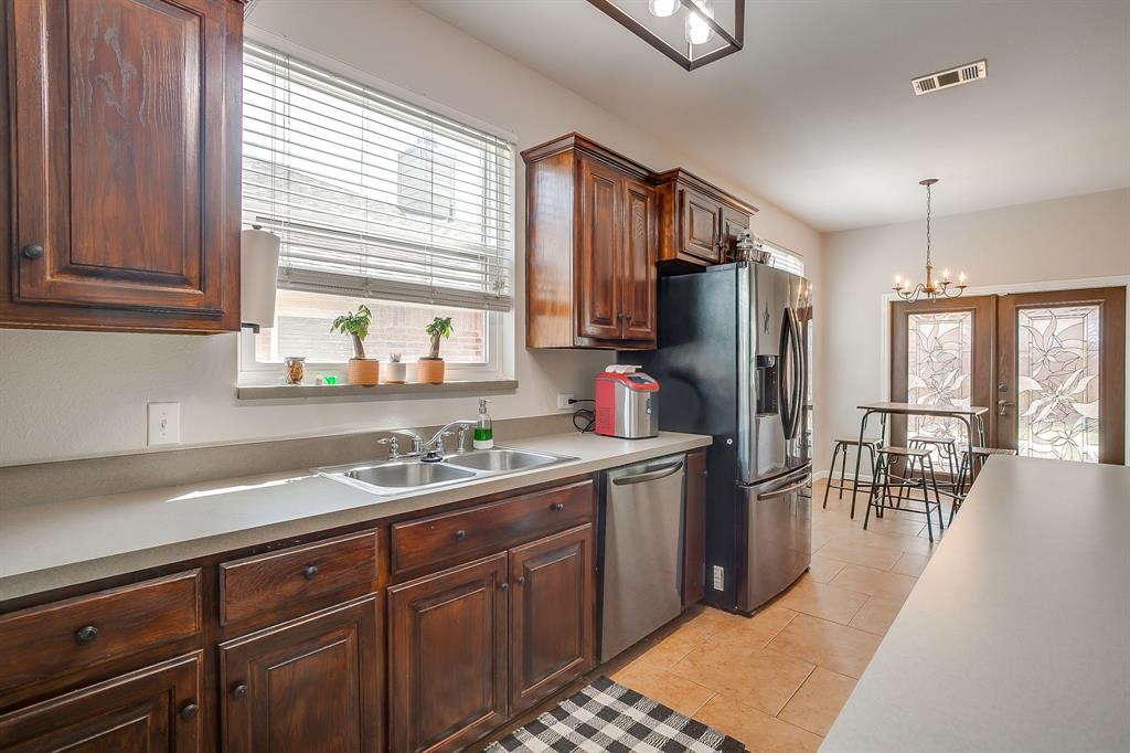4220 Highgate Road Fort Worth, TX 76244 - Photo 10 of 40