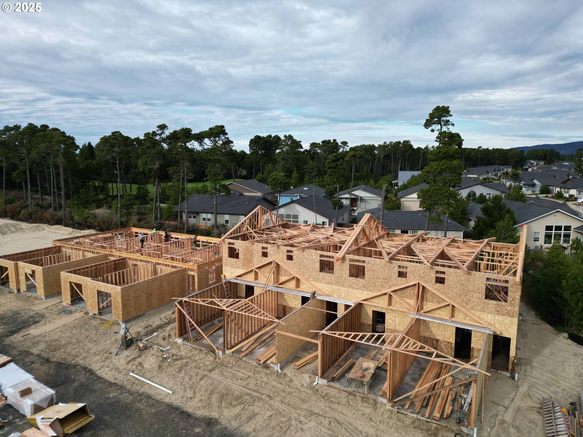 1583 37th Street Florence, OR 97439 - Photo 3 of 48 a view of a terrace with sitting area