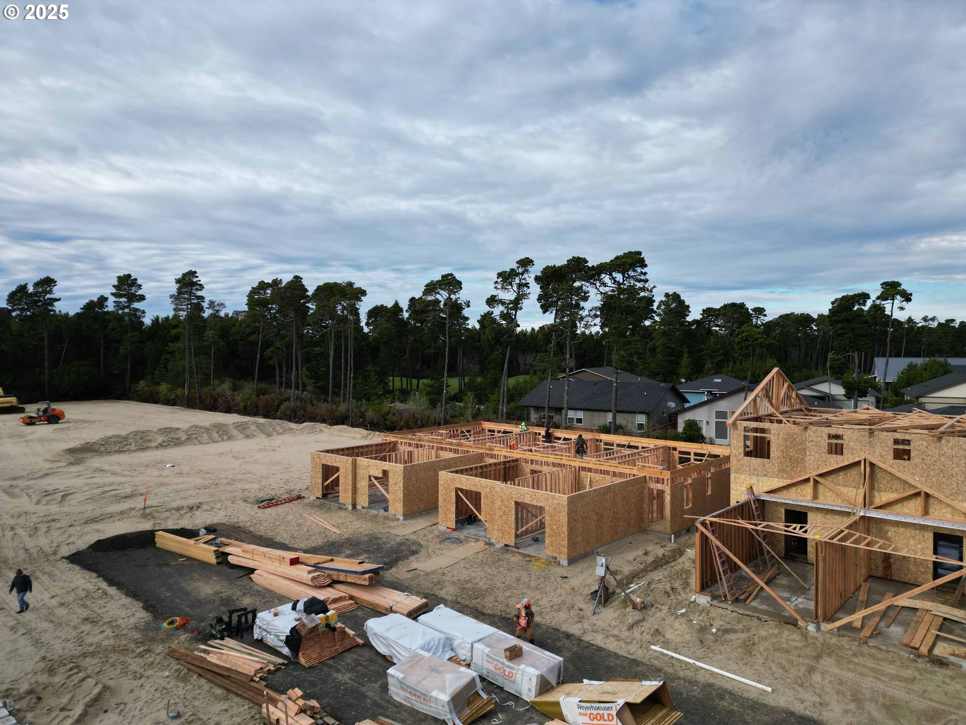 1583 37th Street Florence, OR 97439 - Photo 39 of 48 a picture of city view