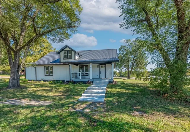 $265,000 | 100 Olive Street, Otterville, MO 65348