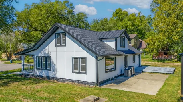 $265,000 | 100 Olive Street, Otterville, MO 65348