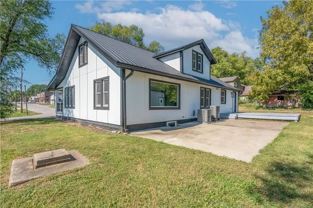 $265,000 | 100 Olive Street, Otterville, MO 65348