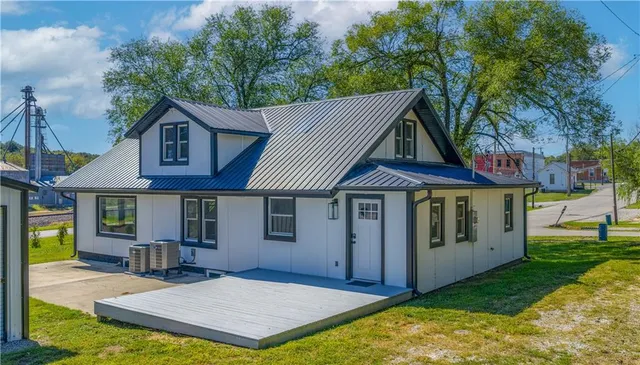$265,000 | 100 Olive Street, Otterville, MO 65348