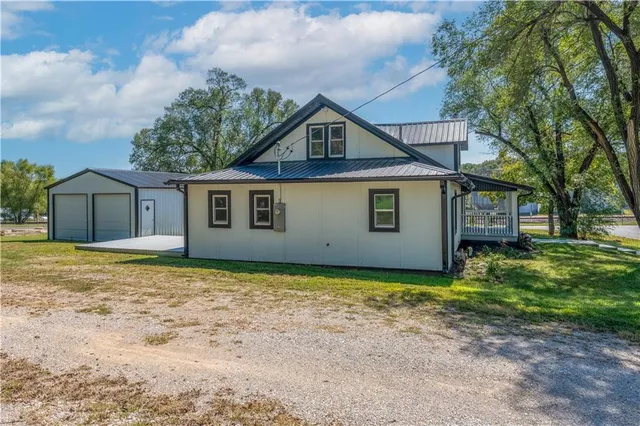 $265,000 | 100 Olive Street, Otterville, MO 65348