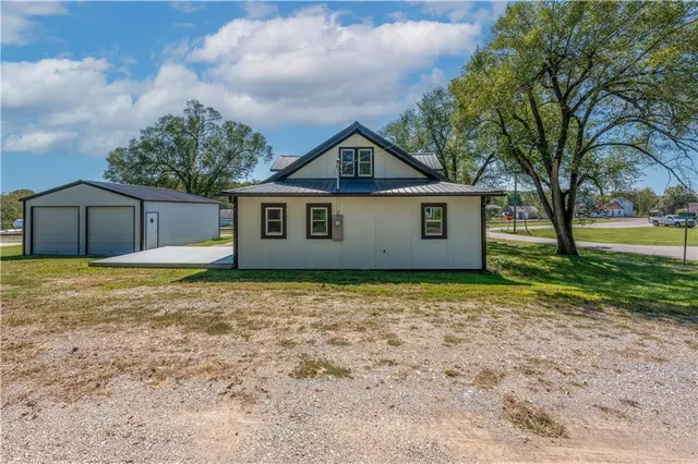 $265,000 | 100 Olive Street, Otterville, MO 65348