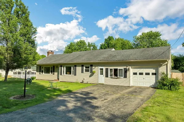 $399,900 | 125 Woodland Avenue, Gilford, NH 03249