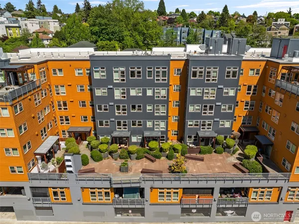 $375,000 | 827 Hiawatha Place South, Unit 515, Seattle, WA 98144