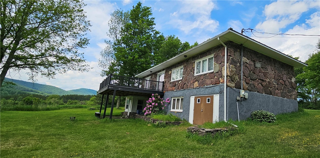 435 Squire Hill Road Roxbury, NY 12474 - Photo 3 of 29