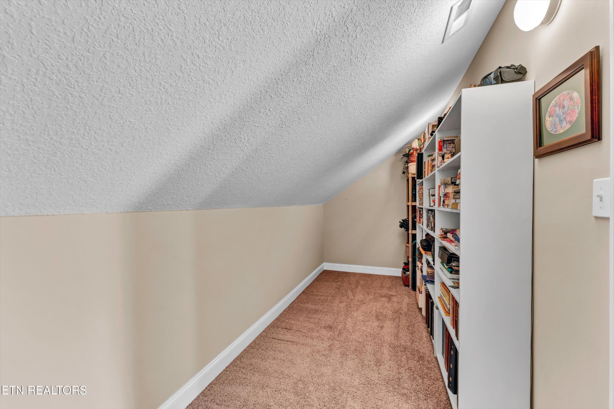 5606 Bridgehampton Drive Powell, TN 37849 - Photo 32 of 51 Gallery Image 32