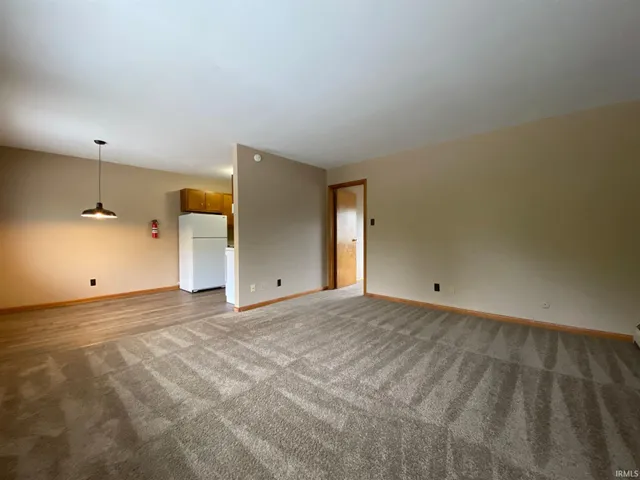 $825 | 1101 North College Avenue, Bloomington, IN 47404