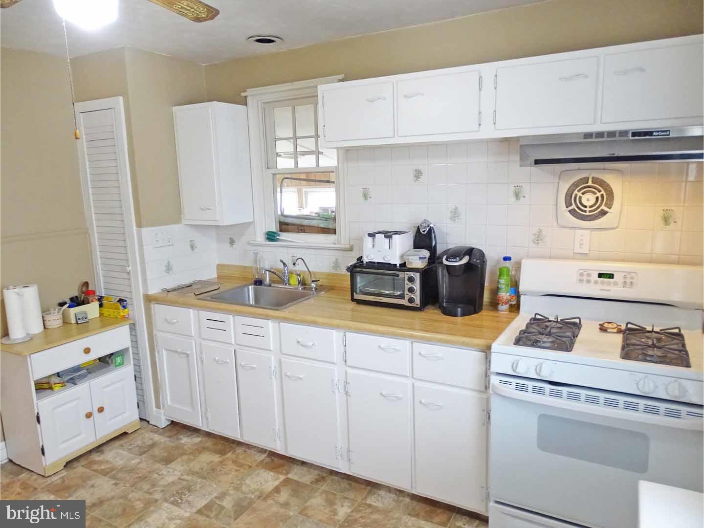 32 Norwyn Road Hatboro, PA 19040 - Photo 8 of 20