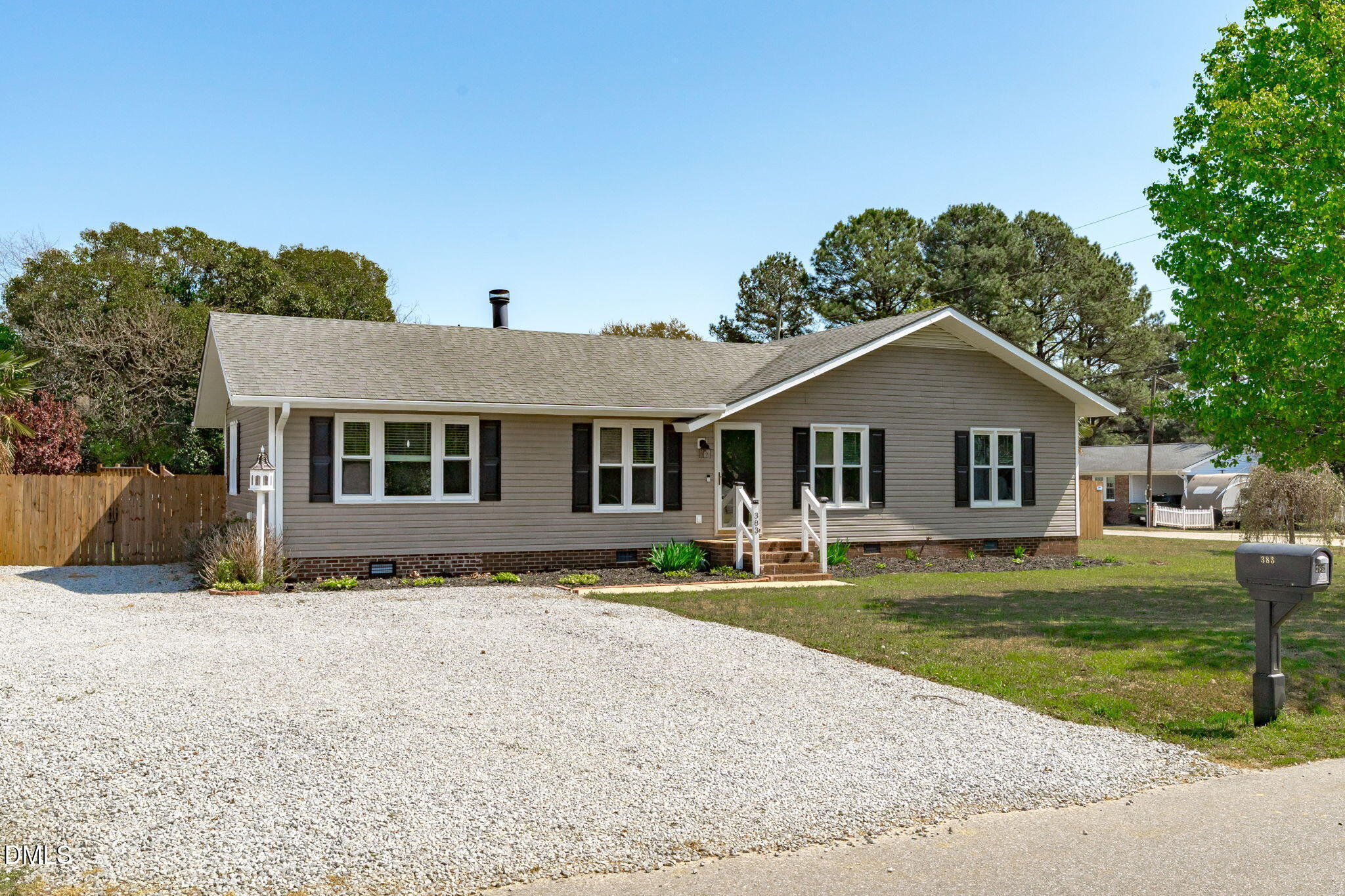 383 South Church Street Coats, NC 27521 - Photo 5 of 38 B-11