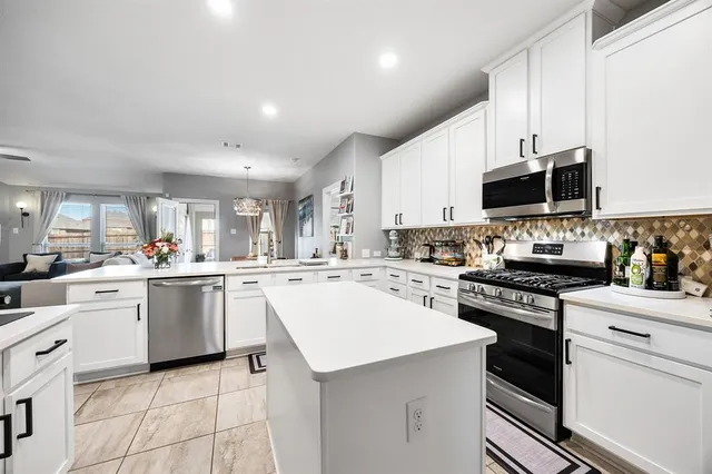 $450,000 | 11101 Blaze Street, Aubrey, TX 76227