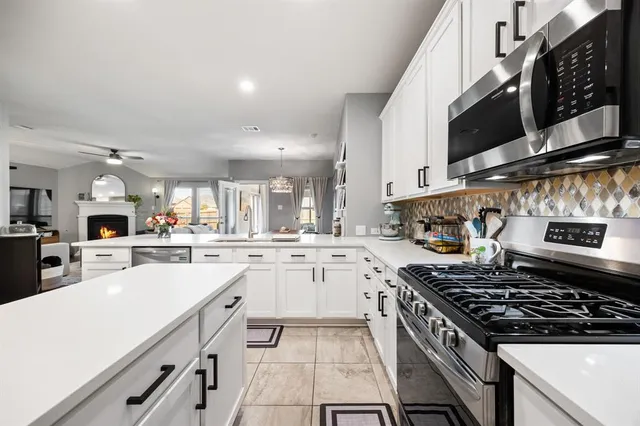 $450,000 | 11101 Blaze Street, Aubrey, TX 76227