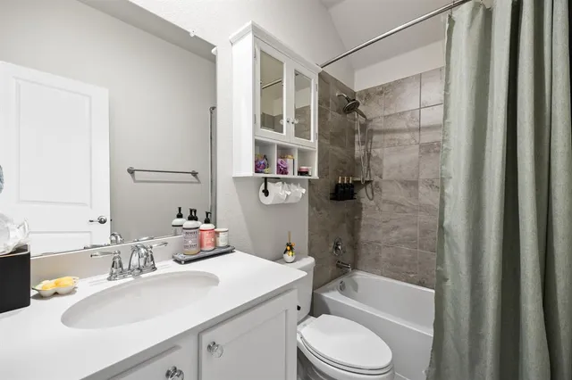 $450,000 | 11101 Blaze Street, Aubrey, TX 76227