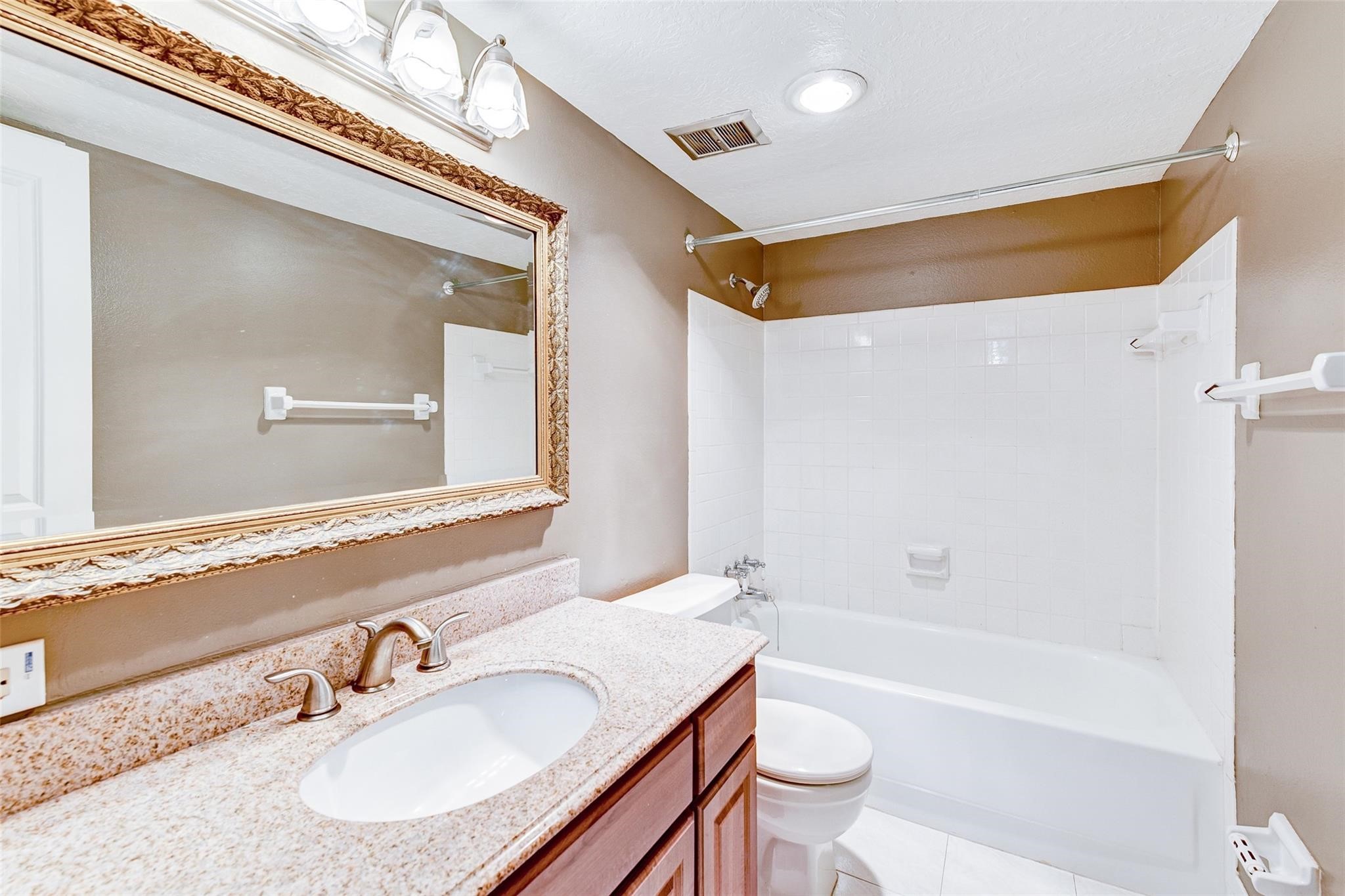 3224 Timmons Lane, Unit 166 Houston, TX 77027 - Photo 11 of 20