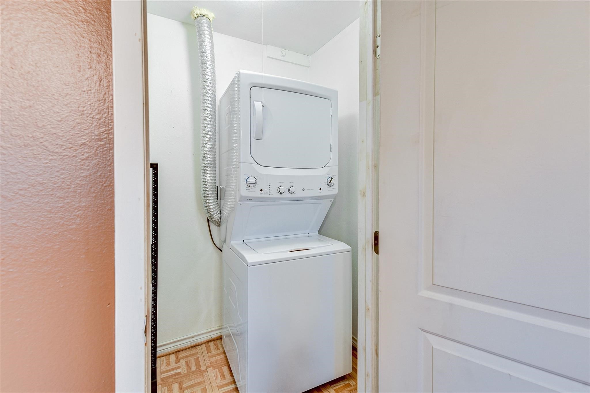 3224 Timmons Lane, Unit 166 Houston, TX 77027 - Photo 13 of 20