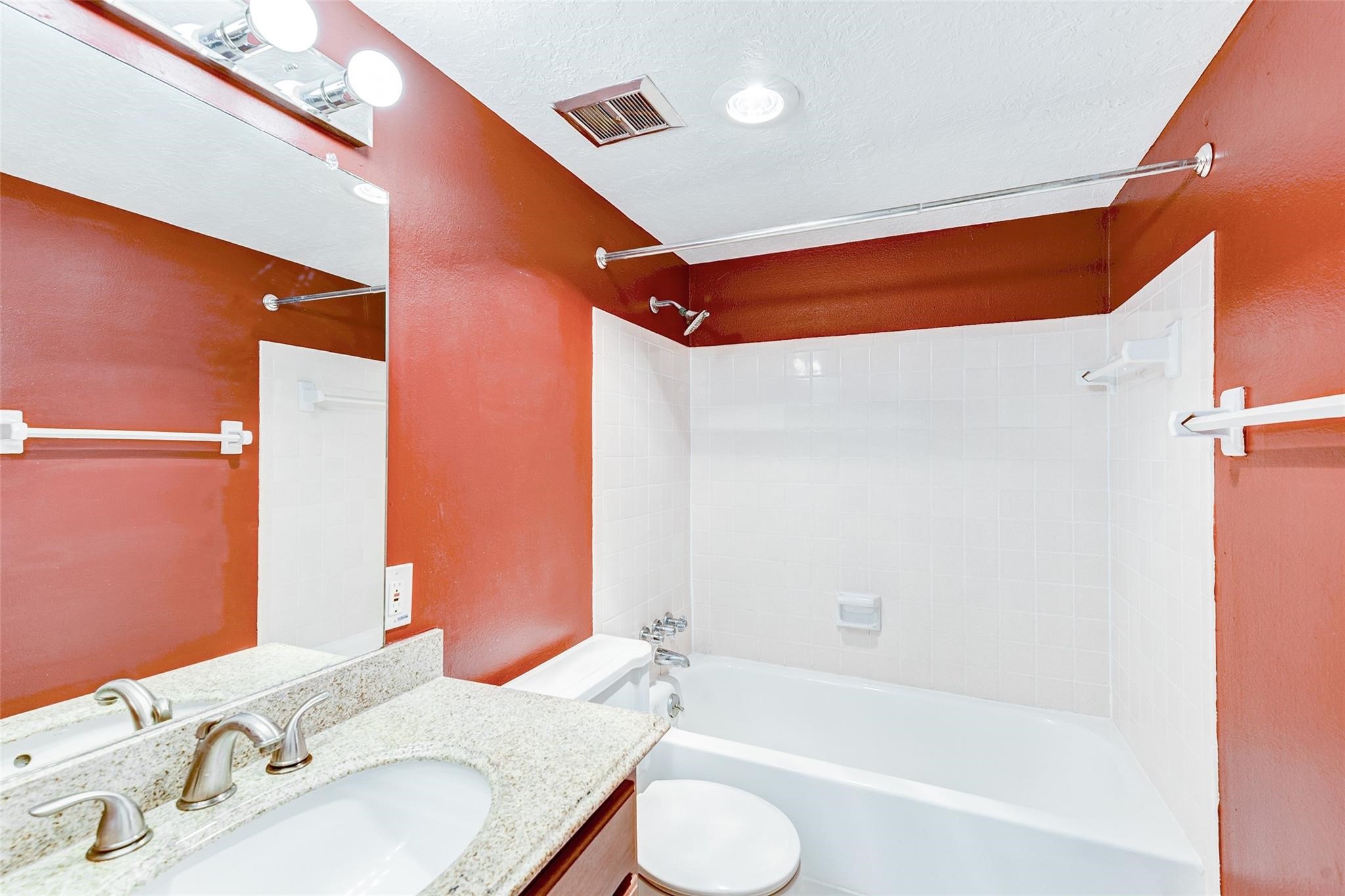 3224 Timmons Lane, Unit 166 Houston, TX 77027 - Photo 19 of 20