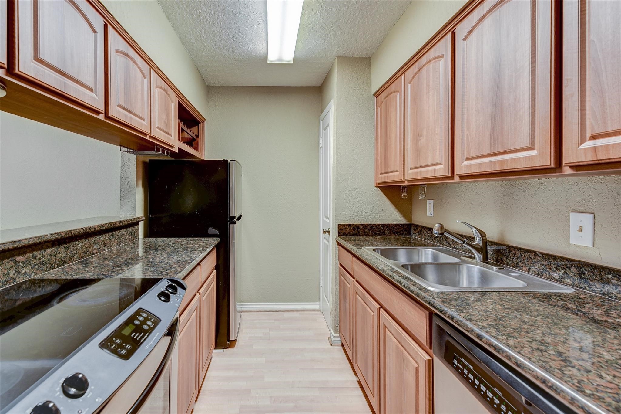 3224 Timmons Lane, Unit 166 Houston, TX 77027 - Photo 9 of 20