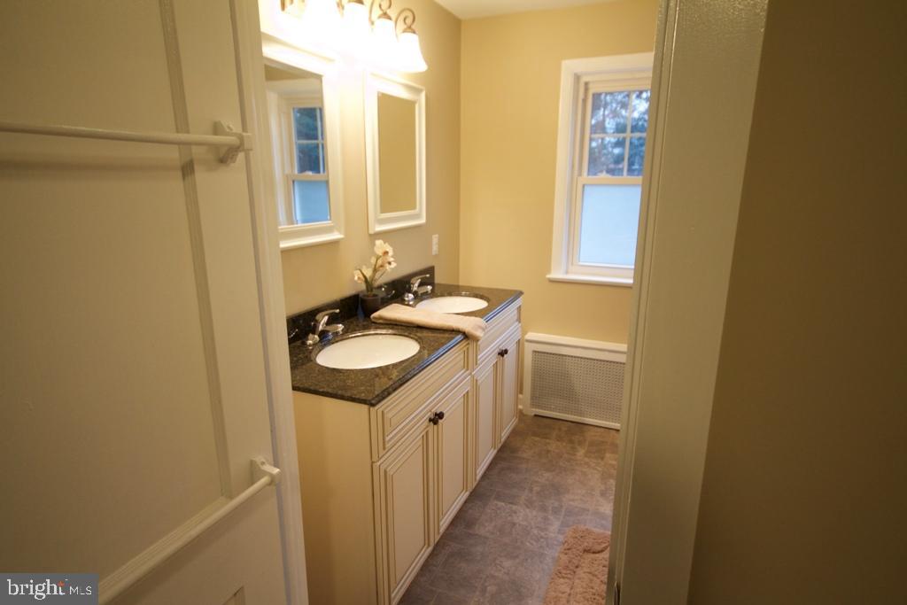 313 Rider Avenue Lancaster, PA 17603 - Photo 13 of 17 Gallery Image 13