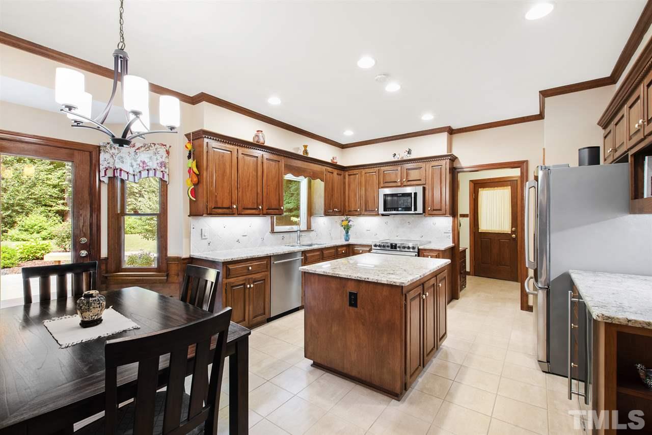 10713 Winding Wood Trail Raleigh, NC 27613 - Photo 9 of 30