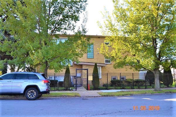 10300 South Ave F, Unit 2 Chicago, IL 60617 - Photo 3 of 4