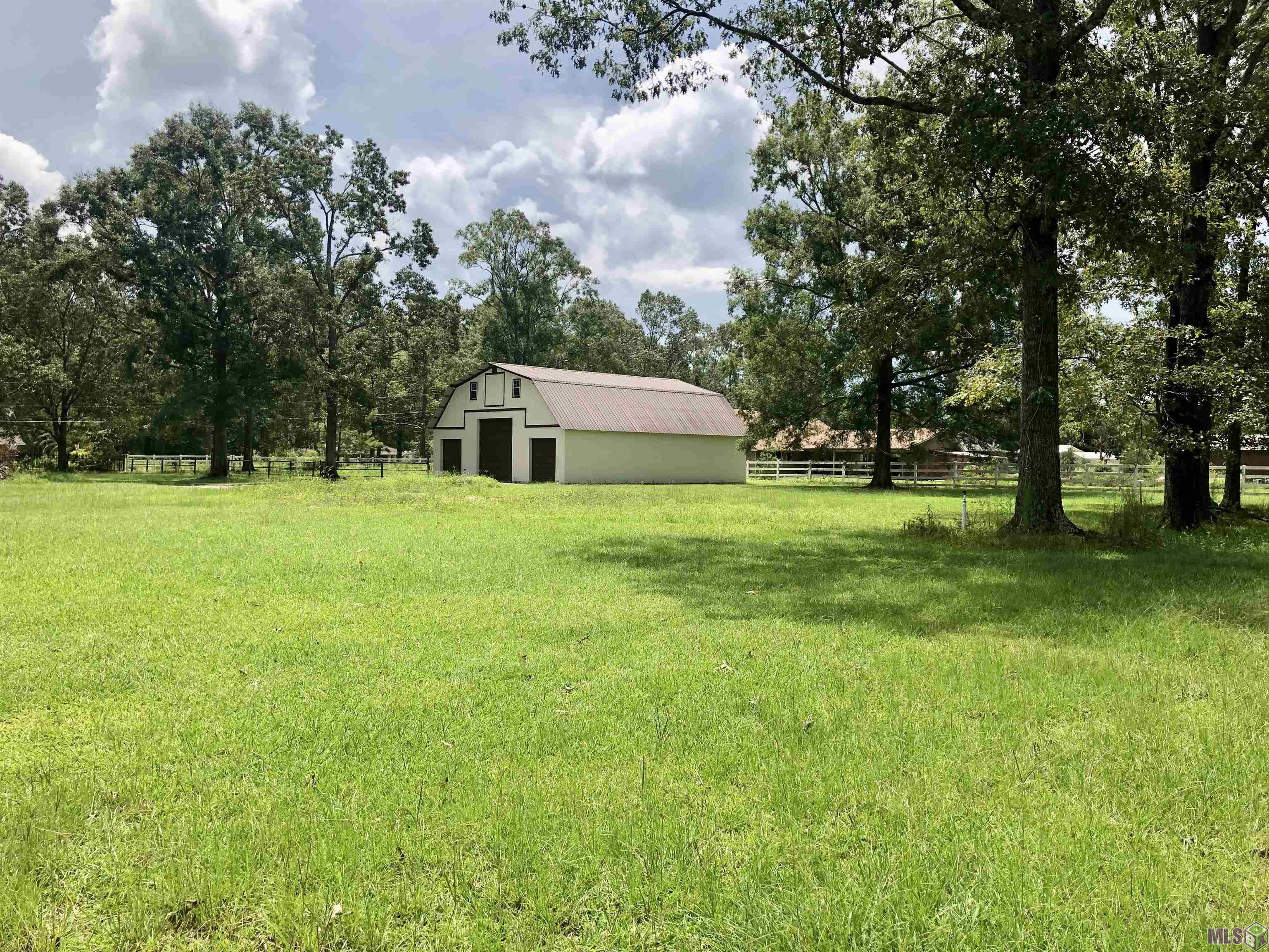 14388 Brown Road Denham Springs, LA 70726 - Photo 1 of 16 Gallery Image 1