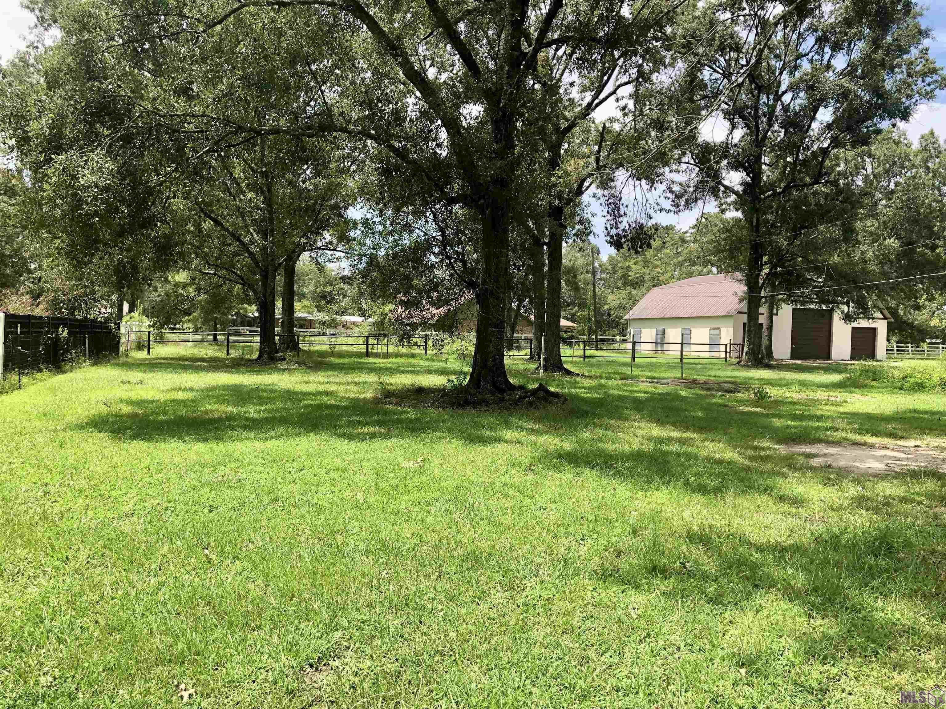 14388 Brown Road Denham Springs, LA 70726 - Photo 12 of 16 Gallery Image 12