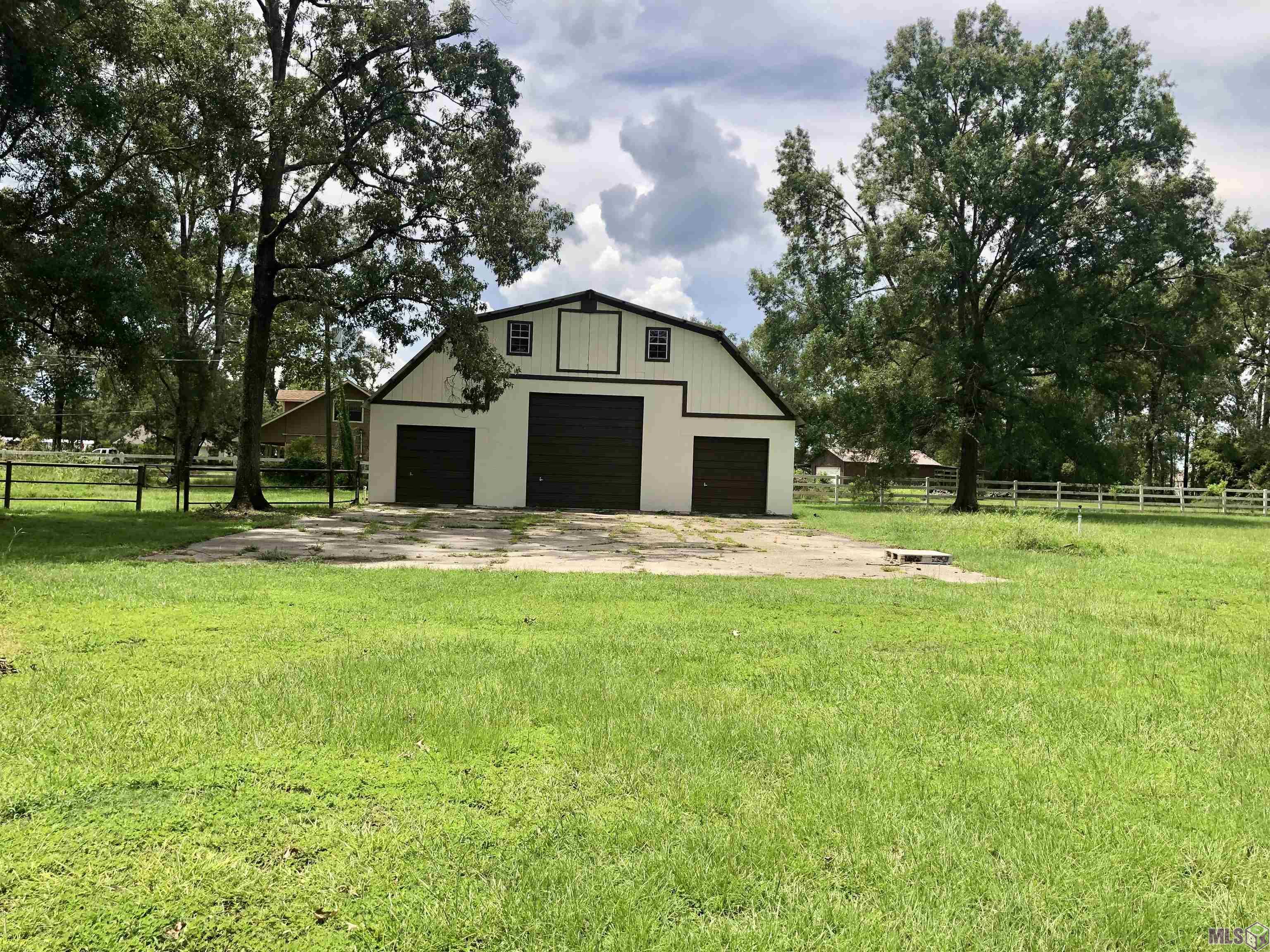 14388 Brown Road Denham Springs, LA 70726 - Photo 13 of 16 Gallery Image 13