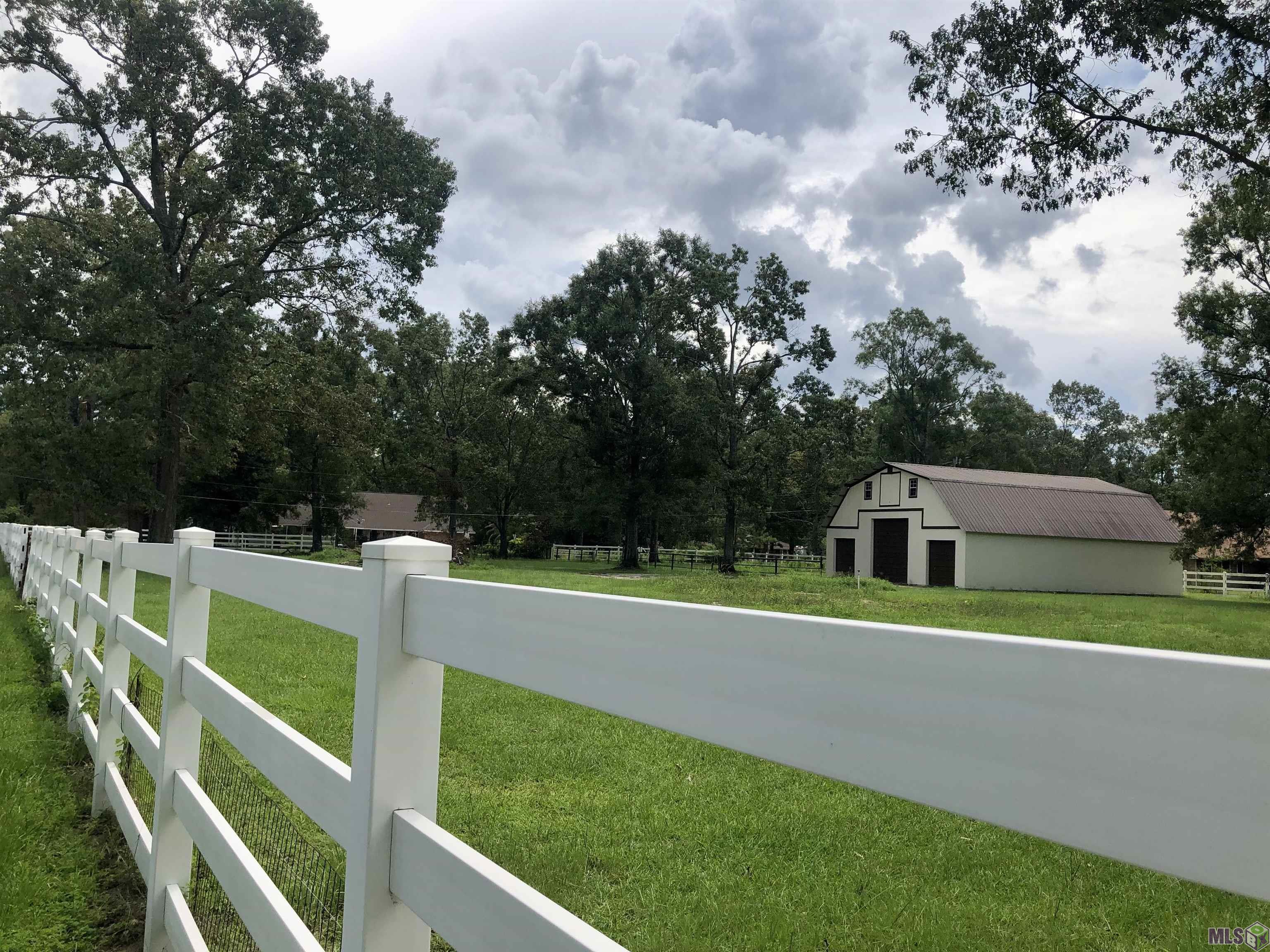 14388 Brown Road Denham Springs, LA 70726 - Photo 15 of 16 Gallery Image 15