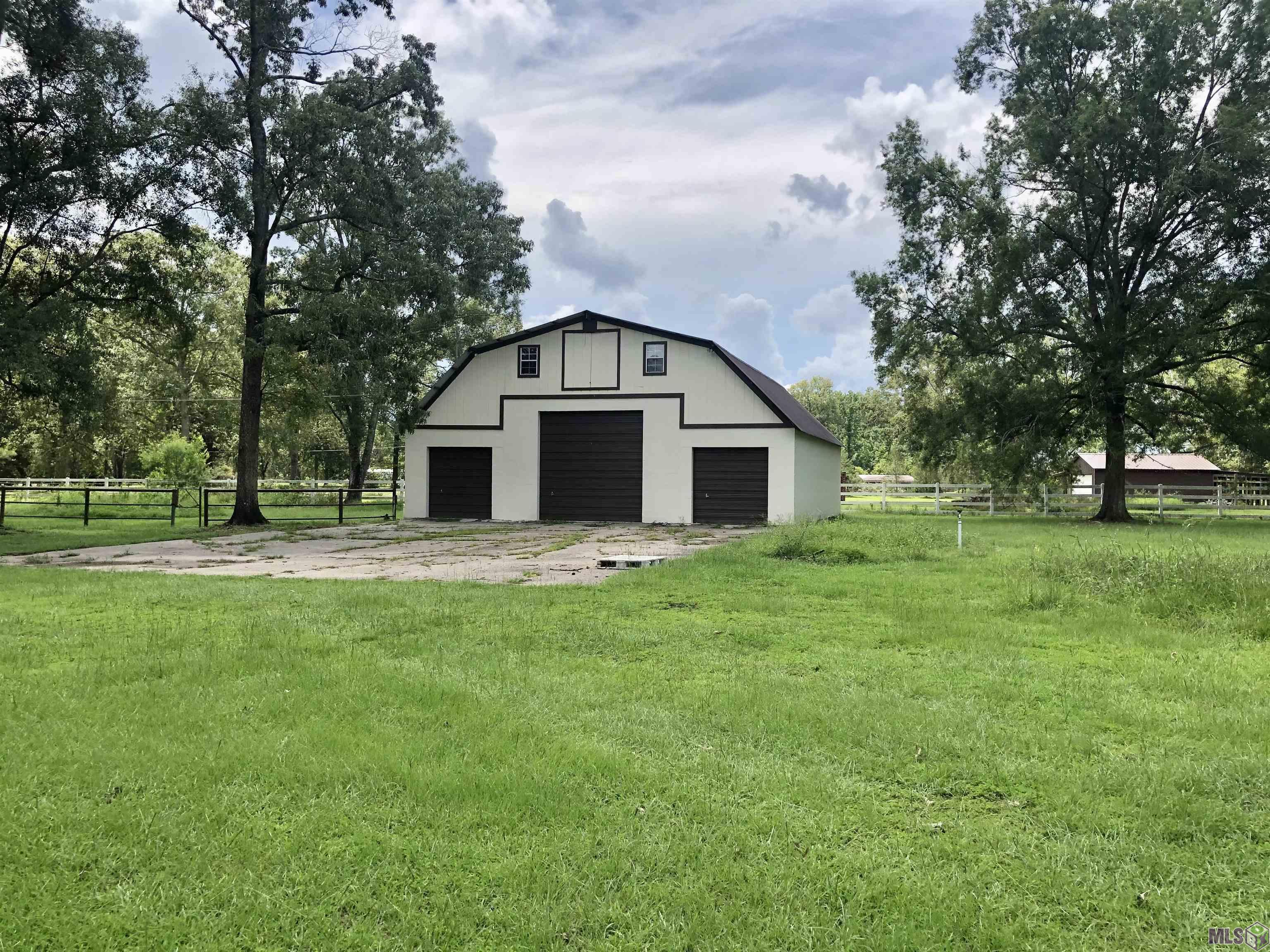 14388 Brown Road Denham Springs, LA 70726 - Photo 6 of 16 Gallery Image 6