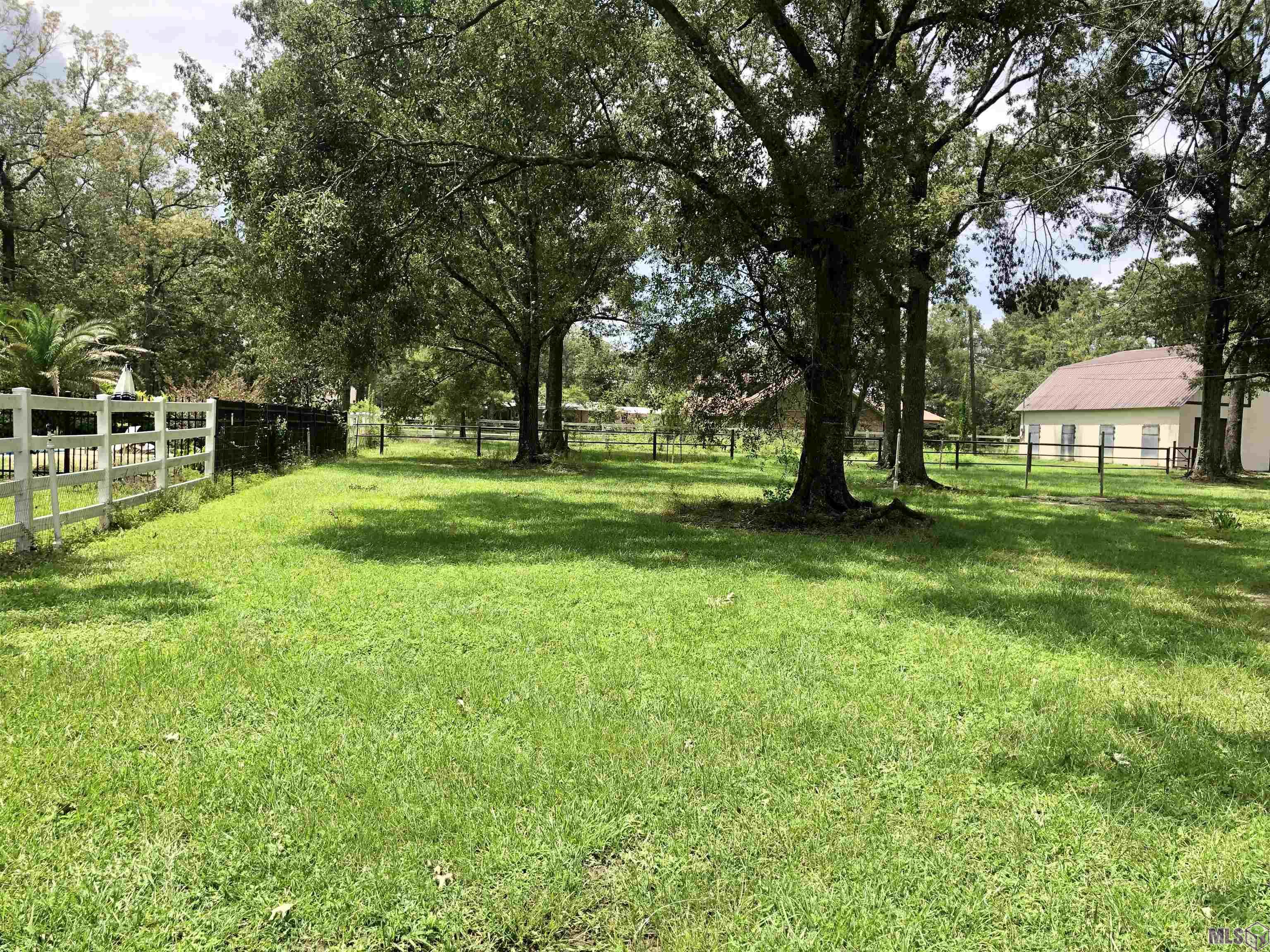 14388 Brown Road Denham Springs, LA 70726 - Photo 9 of 16 Gallery Image 9