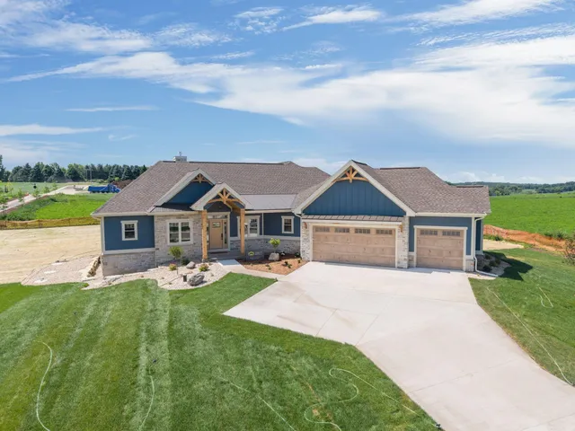 $1,250,000 | 3327 Colton Sun Prairie, Sun Prairie, WI 53590
