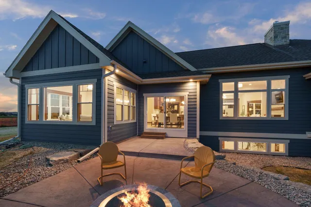 $1,250,000 | 3327 Colton Sun Prairie, Sun Prairie, WI 53590