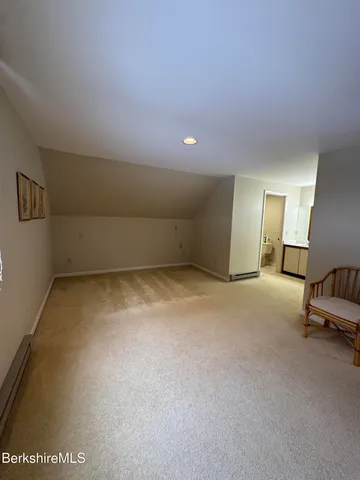 a view of livingroom with furniture