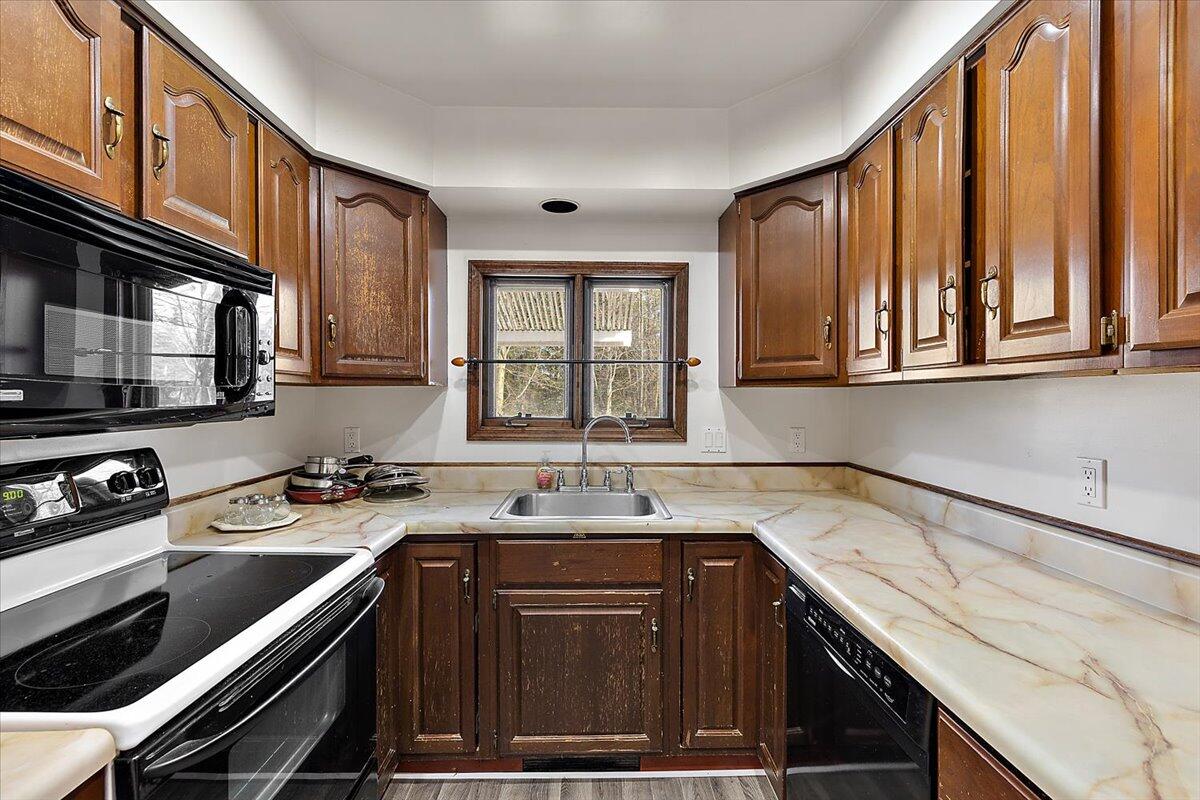 16465 28 Mile Road Ray, MI 48096 - Photo 14 of 48 30-16465 28 Mile-17