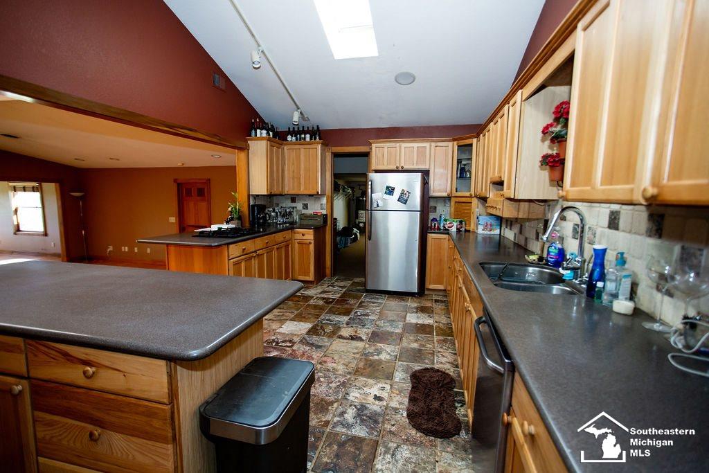 12695 Ridgeville Road Ottawa Lake, MI 49267 - Photo 10 of 99