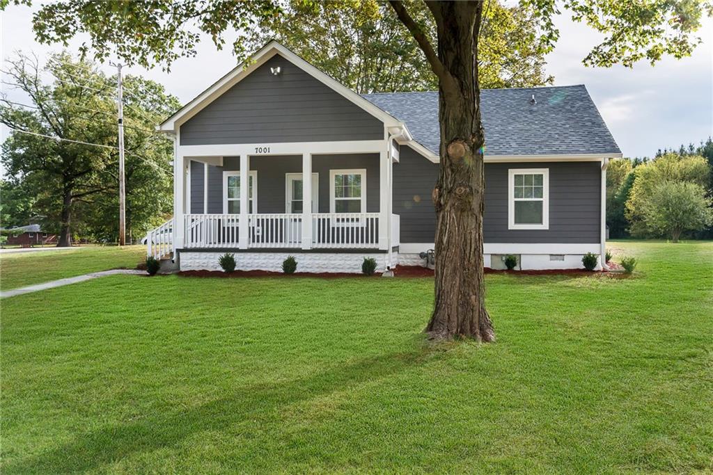 7001 Hickory Road Indianapolis, IN 46259 - Photo 1 of 25 Gallery Image 1