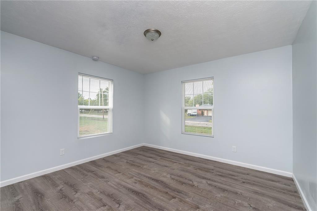 7001 Hickory Road Indianapolis, IN 46259 - Photo 16 of 25 Gallery Image 16