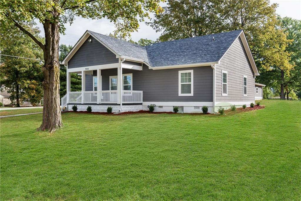 7001 Hickory Road Indianapolis, IN 46259 - Photo 3 of 25 Gallery Image 3
