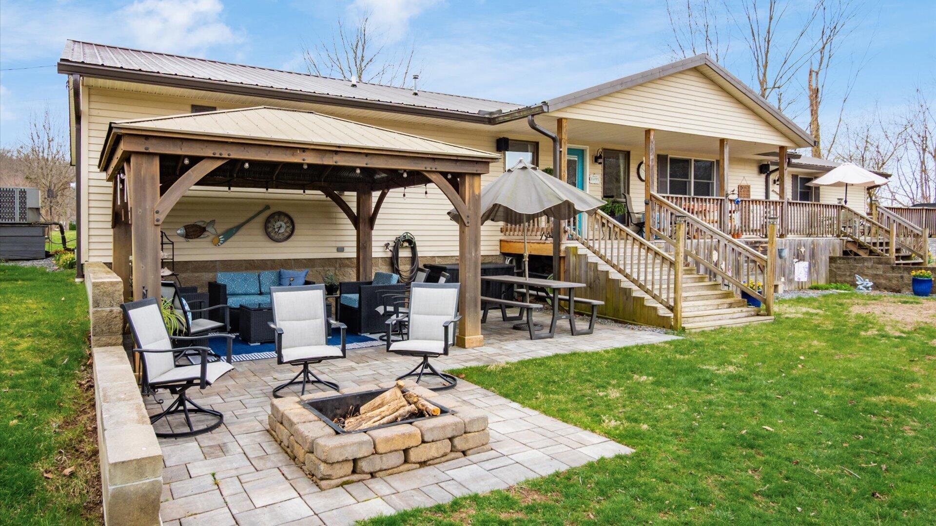 6625 South River Road Blue Rock, OH 43720 - Photo 1 of 70