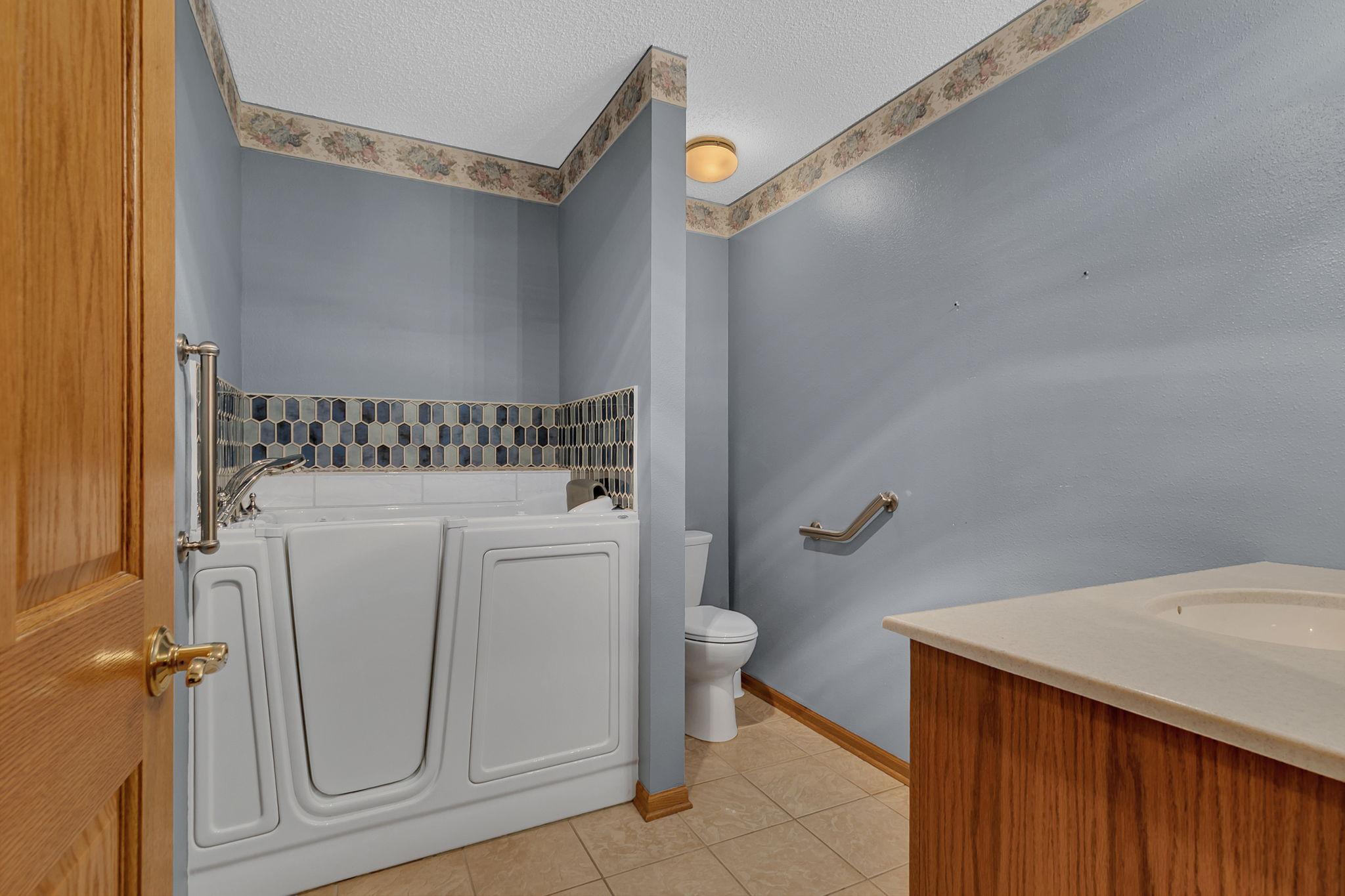 1812 Maple Lane St. Cloud, MN 56304 - Photo 18 of 26