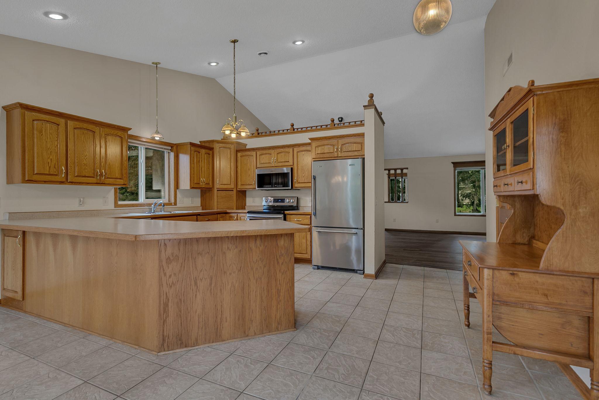 1812 Maple Lane St. Cloud, MN 56304 - Photo 2 of 26