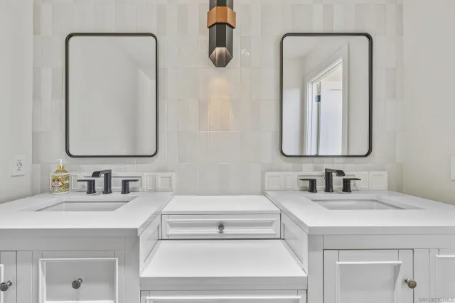 $1,099,000 | 5639 Pony Court, Oceanside, CA 92057