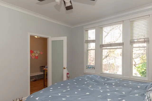 $2,695 | 3144 North Oakley Avenue, Unit 3F, Chicago, IL 60618