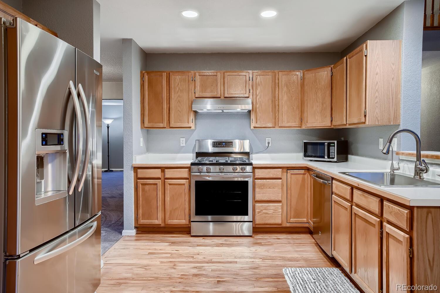 9735 Bucknell Way Highlands Ranch, CO 80129 - Photo 10 of 40 Gallery Image 10
